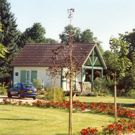 Village-Chalets Le Ru Du Pre Deux Rivieres Exterior foto
