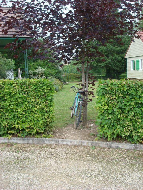 Village-Chalets Le Ru Du Pre Deux Rivieres Zimmer foto