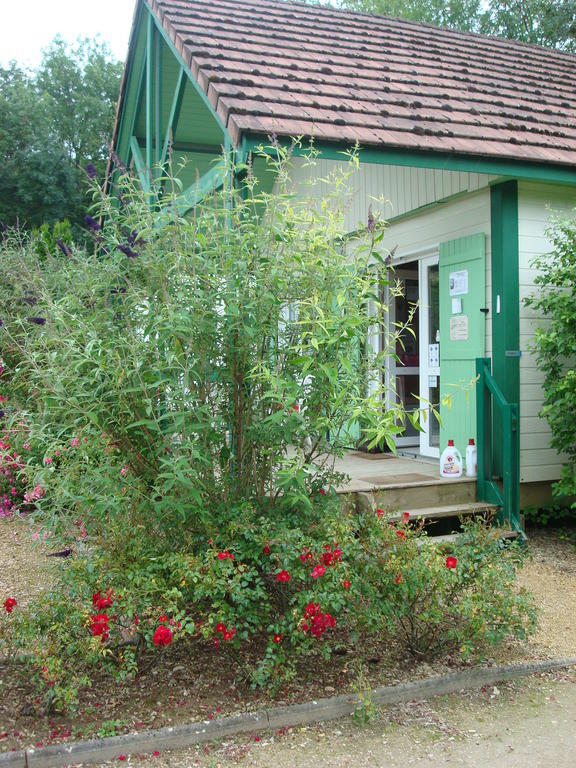 Village-Chalets Le Ru Du Pre Deux Rivieres Zimmer foto